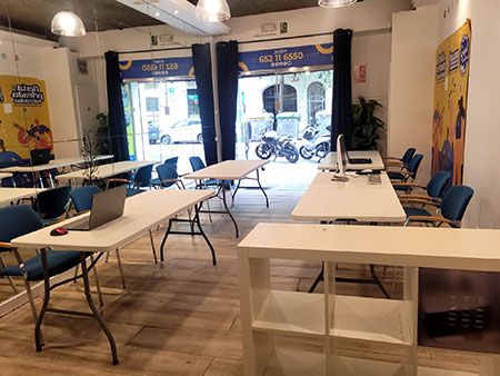 alquilar-oficinas-coworking-barcelona 02